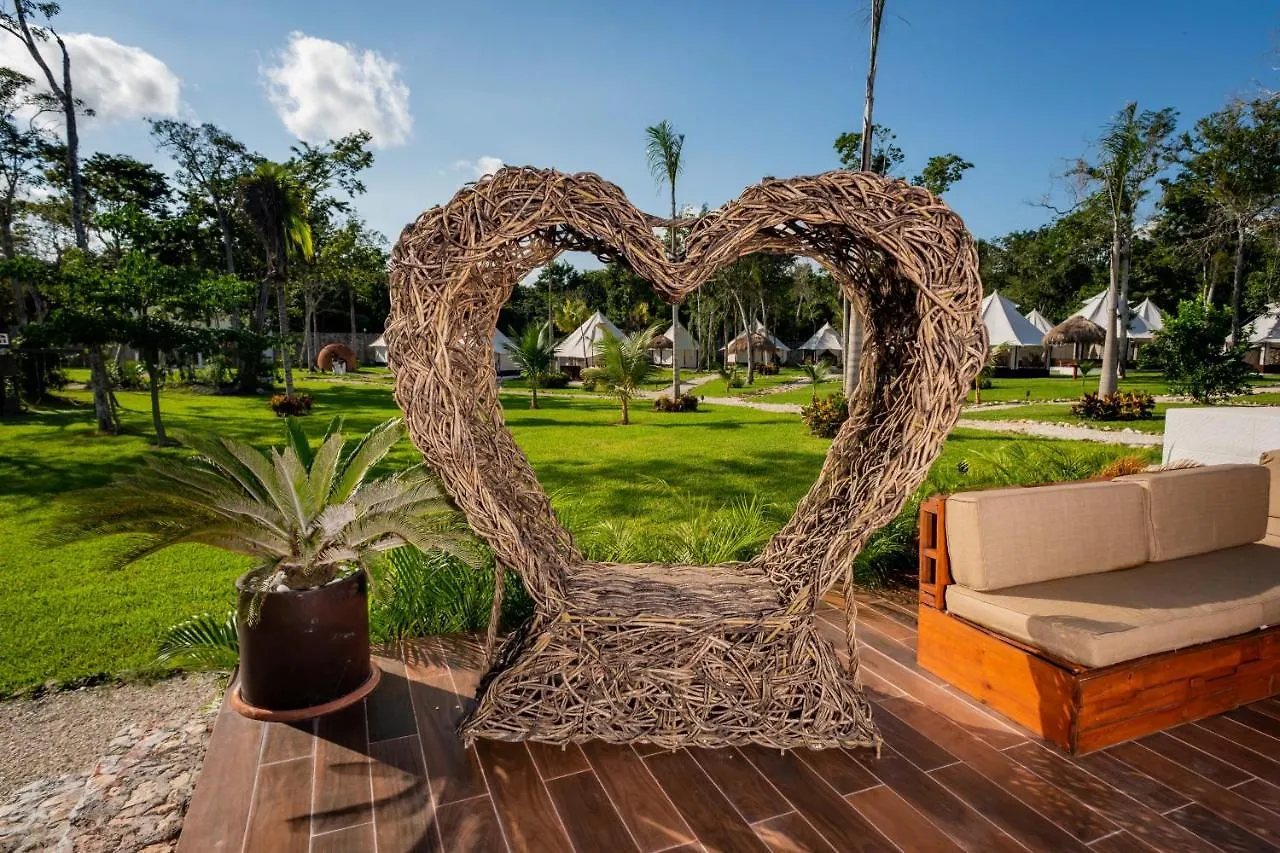 Camping Hotel Xakluum Eco Glampings Puerto Morelos México