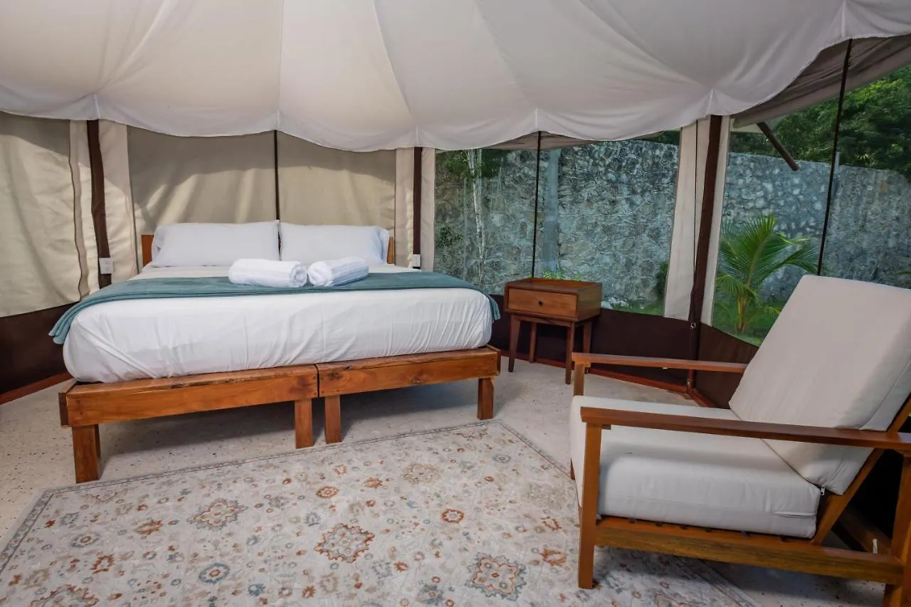 Xakluum Eco Glampings Hotel Puerto Morelos 0*,  Mexikó